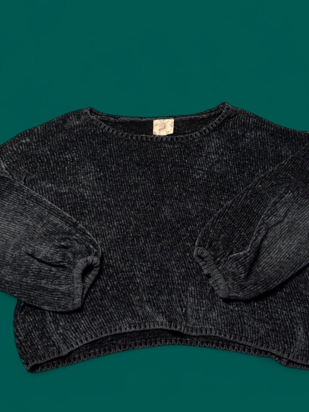 Dark forest emerald sage green chunky knit short sweater - Size M
